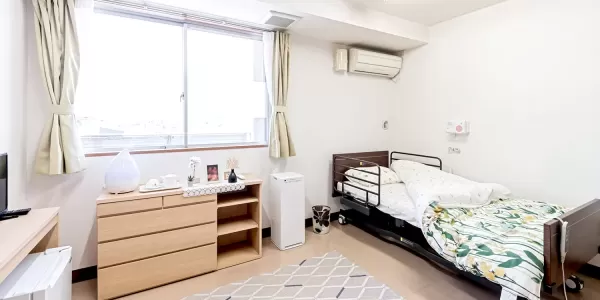 エアコン取付け ベッドの上のサムネイル